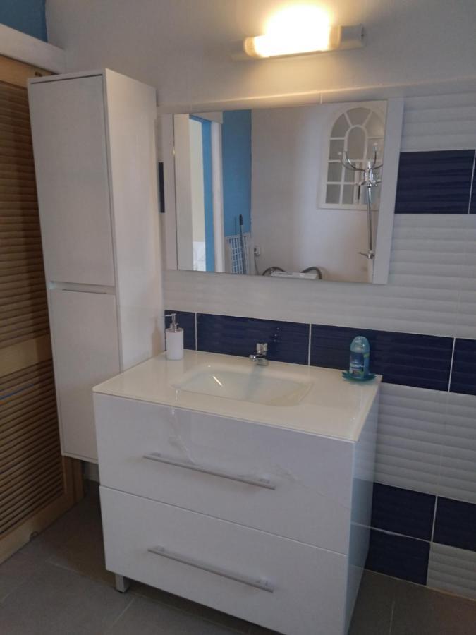 Residence Fleur De Lys 1 Пети-Бург Екстериор снимка